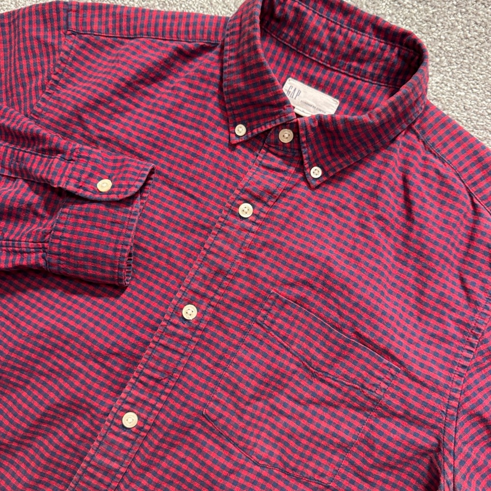 Gap Shirt Mens Medium Blue Red Gingham Cotton Stretch Preppy Oxford OCBD Minimal